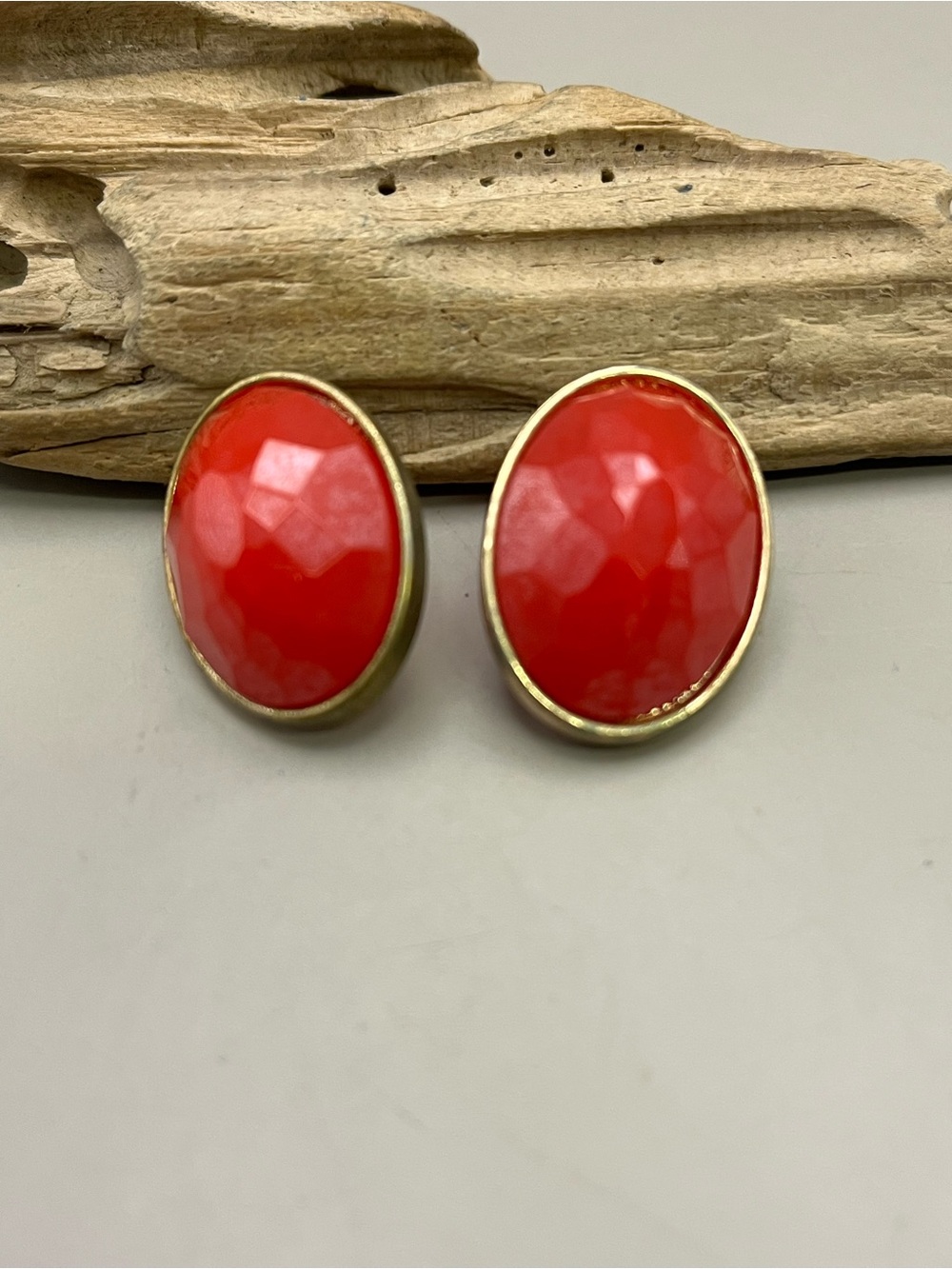 Red Oval Faceted Cabochon Stud Earrings Gold Tone Bezel Set Statement Studs
